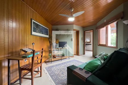 Casa à venda com 250m², 5 quartos e 4 vagas Casa à venda com 250m², 5 quartos e 4 vagasEdícula