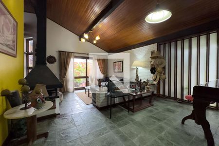 Sala de casa à venda com 5 quartos, 250m² em Santa Tereza, Porto Alegre