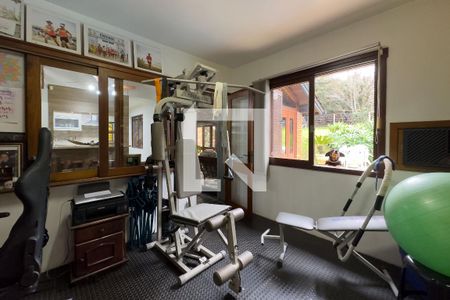 Casa à venda com 250m², 5 quartos e 4 vagas Casa à venda com 250m², 5 quartos e 4 vagasQuarto