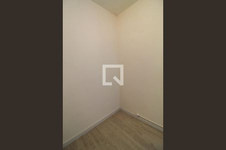 Apartamento à venda com 70m², 2 quartos e sem vaga Apartamento à venda com 70m², 2 quartos e sem vagaQuarto de Serviço