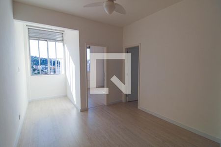 Apartamento à venda com 70m², 2 quartos e sem vaga Apartamento à venda com 70m², 2 quartos e sem vagaSala