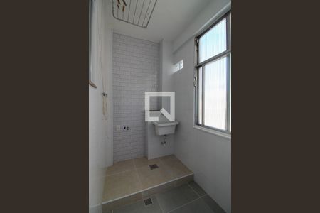 Apartamento à venda com 70m², 2 quartos e sem vaga Apartamento à venda com 70m², 2 quartos e sem vagaÁrea de Serviço