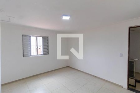 Quarto 2 de casa para alugar com 2 quartos, 105m² em Vila Belo Horizonte, São Paulo