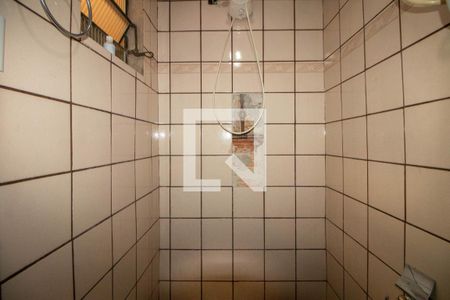 Casa à venda com 160m², 3 quartos e 5 vagas Casa à venda com 160m², 3 quartos e 5 vagasÁrea Gourmet - banheiro