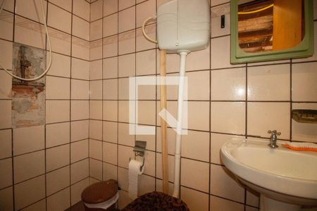 Casa à venda com 160m², 3 quartos e 5 vagas Casa à venda com 160m², 3 quartos e 5 vagasÁrea Gourmet - banheiro