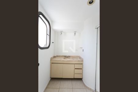 Apartamento para alugar com 190m², 3 quartos e 3 vagasBanheiro da Suíte 1