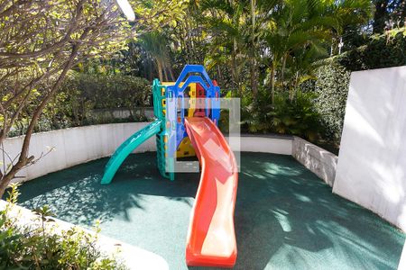 Apartamento para alugar com 190m², 3 quartos e 3 vagasÁrea comum - Playground