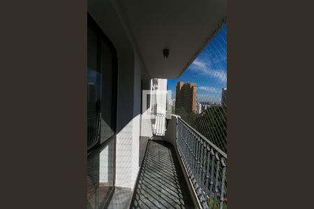 varanda de apartamento para alugar com 3 quartos, 190m² em Vila Suzana, São Paulo