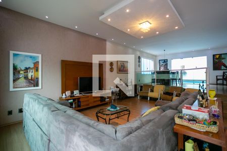 Casa de condomínio à venda com 300m², 3 quartos e 5 vagasSala