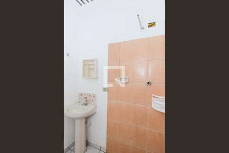 Banheiro de casa de condomínio para alugar com 1 quarto, 34m² em Jardim Cocaia, Guarulhos