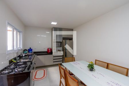 Casa à venda com 160m², 3 quartos e 2 vagasCozinha