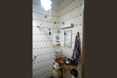 Casa à venda com 200m², 3 quartos e 4 vagasBanheiro de Serviço