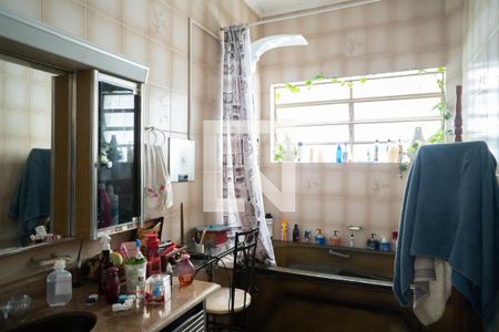 Casa à venda com 200m², 3 quartos e 4 vagasBanheiro Social