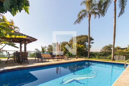 Casa à venda com 430m², 4 quartos e 4 vagasPiscina