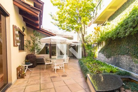 Casa à venda com 430m², 4 quartos e 4 vagasÁrea Externa