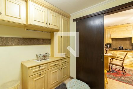 Casa à venda com 430m², 4 quartos e 4 vagasCozinha e Área de Serviço