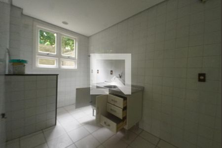 Cozinha de apartamento para alugar com 1 quarto, 58m² em Vila Joao Pessoa, Porto Alegre