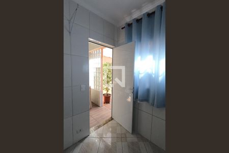 Casa à venda com 156m², 2 quartos e 2 vagasQuarto de Serviço