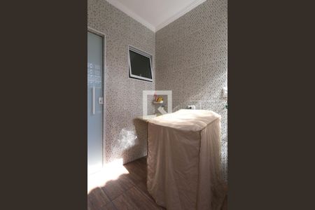 Casa à venda com 156m², 2 quartos e 2 vagasÁrea de Serviço