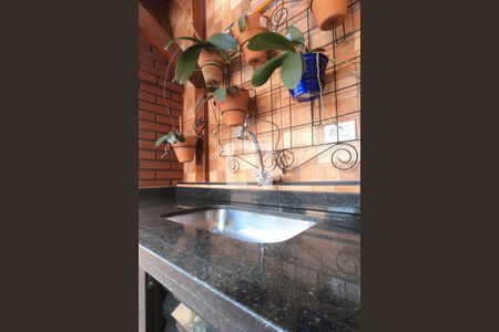 Casa à venda com 156m², 2 quartos e 2 vagasChurrasqueira