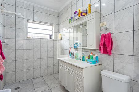 Casa à venda com 203m², 2 quartos e 5 vagasBanheiro Social