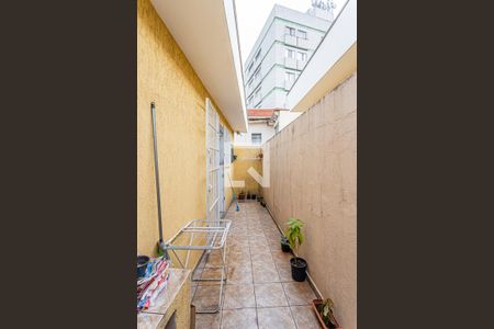 Casa à venda com 203m², 2 quartos e 5 vagasCorredor