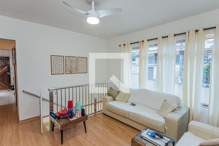 Sala de casa à venda com 2 quartos, 203m² em Parque Sao Domingos, São Paulo