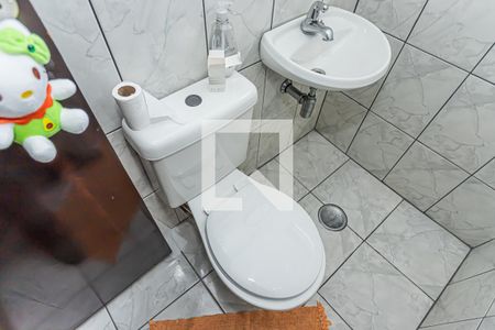 Casa à venda com 203m², 2 quartos e 5 vagasBanheiro suite