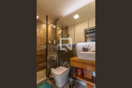 Banheiro de apartamento para alugar com 1 quarto, 52m² em Jardim Maria Helena, Barueri