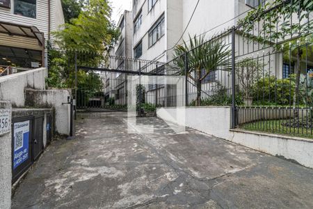 Apartamento à venda com 100m², 2 quartos e 1 vaga Apartamento à venda com 100m², 2 quartos e 1 vagaFachada e portaria