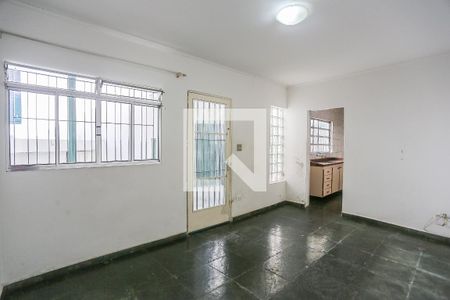 Sala de Estar de Casa com 2 quartos, 150m² Jardim Éster Yolanda