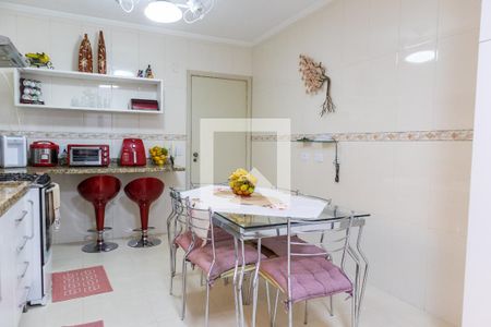 Casa à venda com 370m², 3 quartos e 4 vagasCozinha