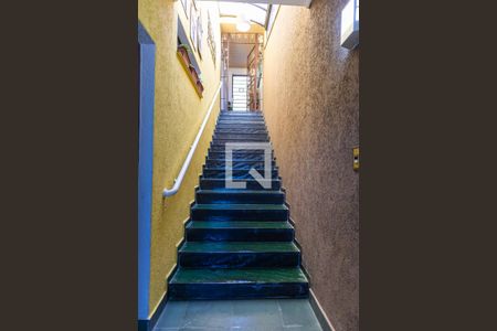 Casa à venda com 370m², 3 quartos e 4 vagasEscada