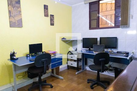 Casa à venda com 370m², 3 quartos e 4 vagasEscritório