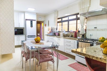 Casa à venda com 370m², 3 quartos e 4 vagasCozinha