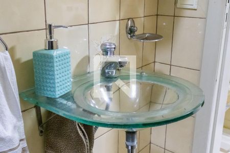 Casa à venda com 370m², 3 quartos e 4 vagasBanheiro de serviço