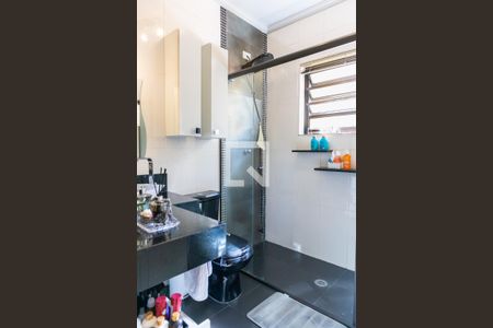 Casa à venda com 370m², 3 quartos e 4 vagasBanheiro