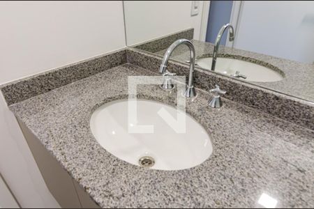 Apartamento para alugar com 60m², 2 quartos e 1 vaga Apartamento para alugar com 60m², 2 quartos e 1 vagaBanheiro
