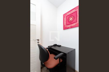 Quarto de Serviço de apartamento à venda com 2 quartos, 86m² em Paraíso, São Paulo