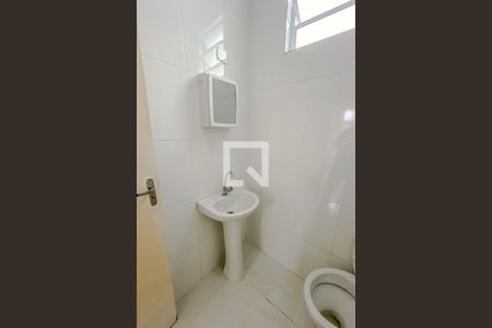 Banheiro de apartamento para alugar com 2 quartos, 45m² em Jardim Adutora, São Paulo