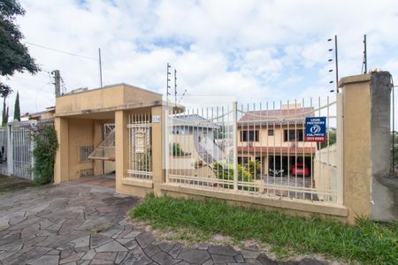 Casa à venda com 279m², 4 quartos e 4 vagasFachada