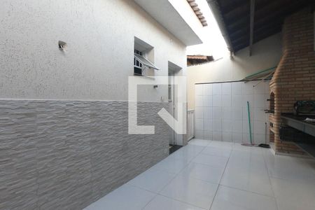 Casa à venda com 300m², 3 quartos e 5 vagasÁrea de Serviço