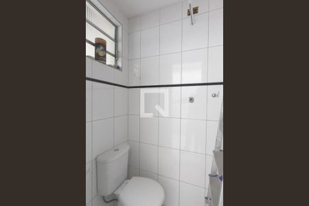 Casa à venda com 300m², 3 quartos e 5 vagasBanheiro de Serviço