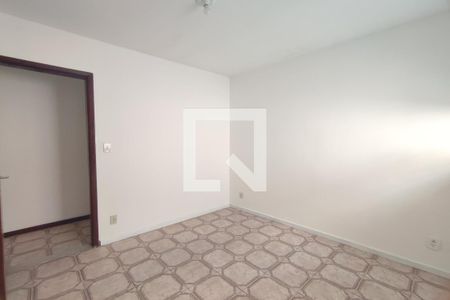 Quarto 1 de casa para alugar com 2 quartos, 50m² em Curicica, Rio de Janeiro