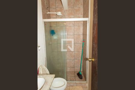 Casa de condomínio à venda com 500m², 5 quartos e 3 vagasBanheiro de Serviço