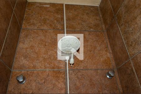 Casa de condomínio à venda com 500m², 5 quartos e 3 vagasBanheiro da Suíte 2 detalhe