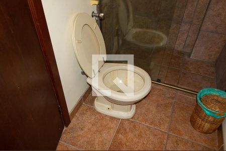 Casa de condomínio à venda com 500m², 5 quartos e 3 vagasBanheiro do Quarto 4 detalhe