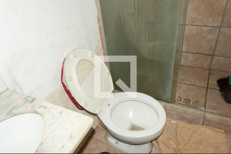 Casa de condomínio à venda com 500m², 5 quartos e 3 vagasDetalhe banheiro