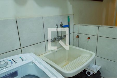 Casa de condomínio à venda com 500m², 5 quartos e 3 vagasDetalhe da area de serviço