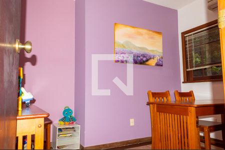 Casa de condomínio à venda com 500m², 5 quartos e 3 vagasQuarto